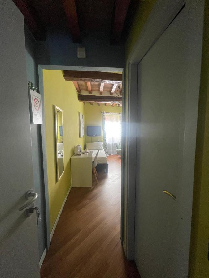 Le Camere Di Bsuites Affittacamere パルマ エクステリア 写真