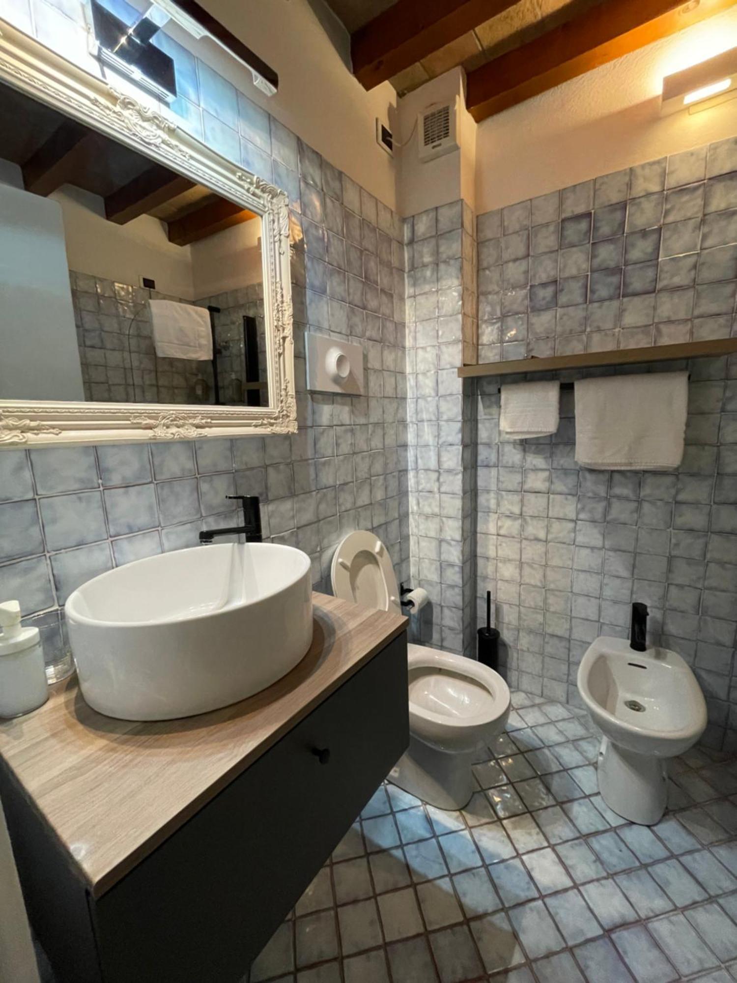 Le Camere Di Bsuites Affittacamere パルマ 部屋 写真