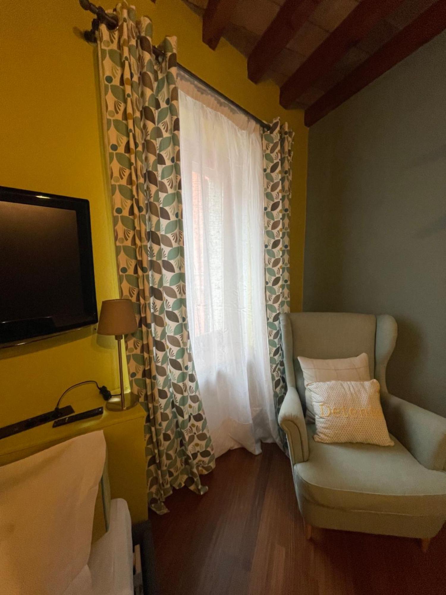 Le Camere Di Bsuites Affittacamere パルマ エクステリア 写真